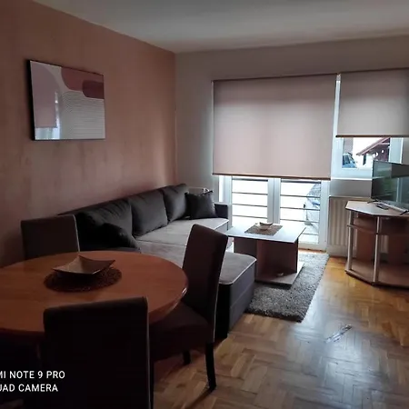 アパート Ms ズラティボール